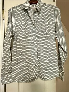 Banana Republic Gray and White Geometric Button-Up Blouse